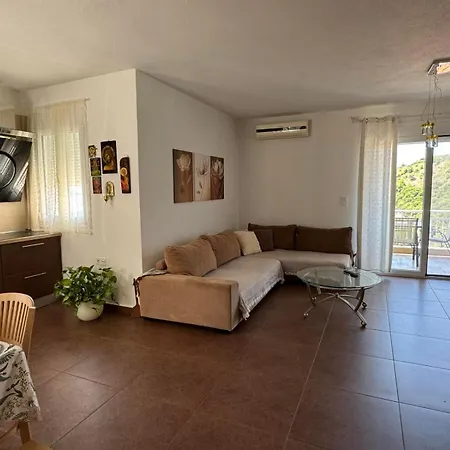 Apartmán μεζονέτα 3ου και 4ου ορόφου με μαγευτική θέα!!! *