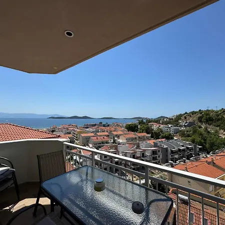 Apartmán μεζονέτα 3ου και 4ου ορόφου με μαγευτική θέα!!! Néa Péramos
